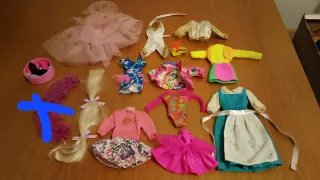 Lote Ropa y Accesorios Barbie