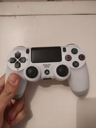 NUEVO MANDO PLAY STATION 4 BLANCO