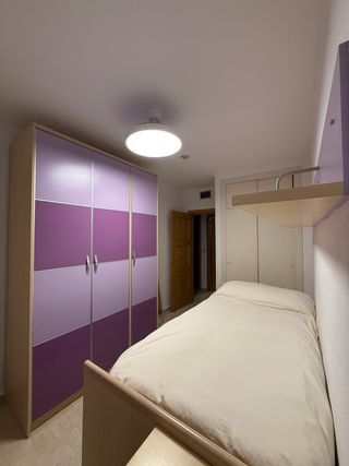 Dormitorio juvenil completo tonos morado