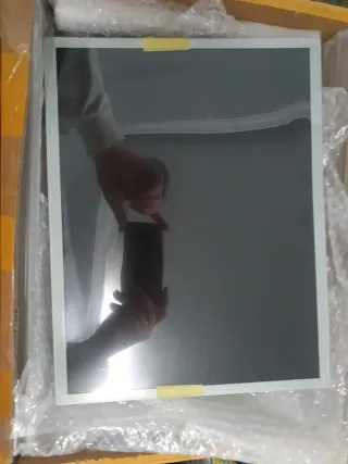 Pantalla Sharp 8U1413-1