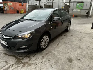Opel Astra 2014