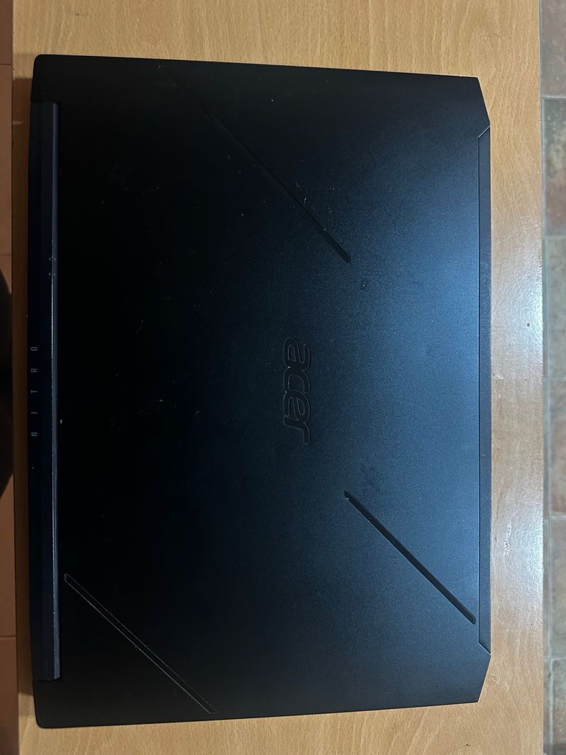 Portátil Gaming Acer Nitro 7 – i7 / 16GB RAM / GTX