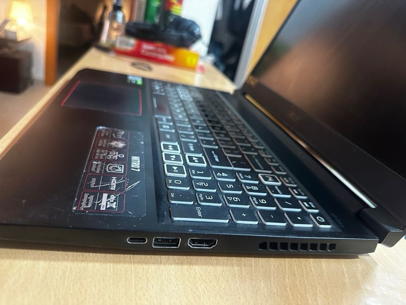 Portátil Gaming Acer Nitro 7 – i7 / 16GB RAM / GTX afbeelding 4