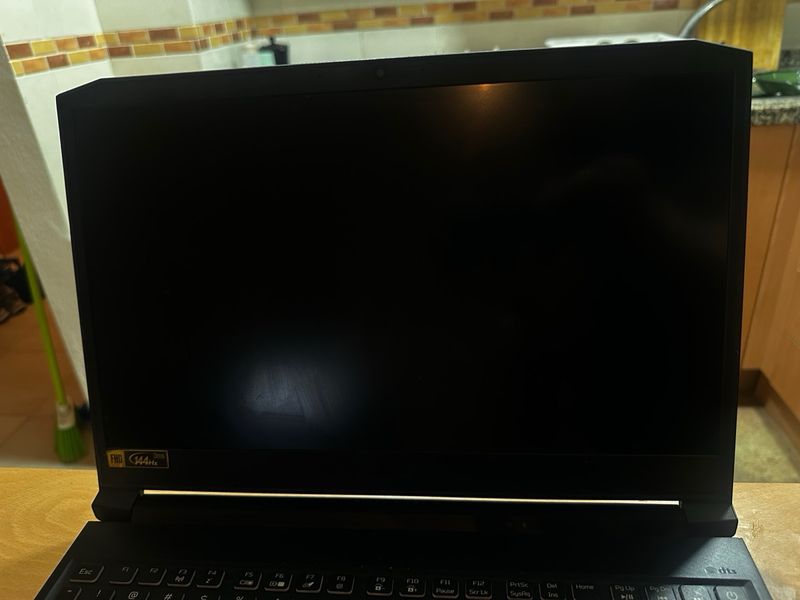 Portátil Gaming Acer Nitro 7 – i7 / 16GB RAM / GTX afbeelding 2