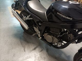Hyosung 250 Comet Negra