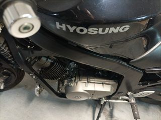 Hyosung 250 Comet Negra