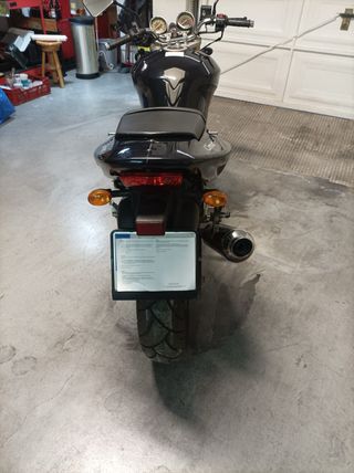 Hyosung 250 Comet Negra