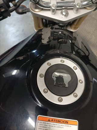 Hyosung 250 Comet Negra