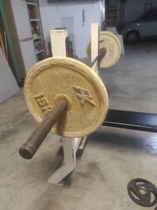 Press de Banca Olímpico con Pesas