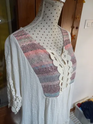 Blusa hippie manga corta bordada