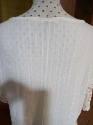 Blusa hippie manga corta bordada