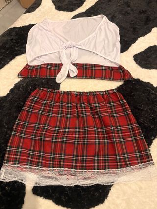 Conjunto colegiala sin estrenar