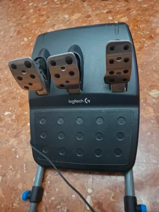 Volante Logitech G29 + Asiento Playseat