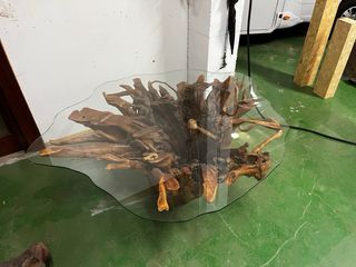 Mesa de centro artesanal cristal y madera