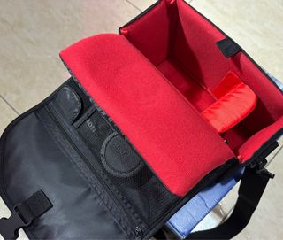 Cámara Canon EOS 2000D - Essential Travel Kit