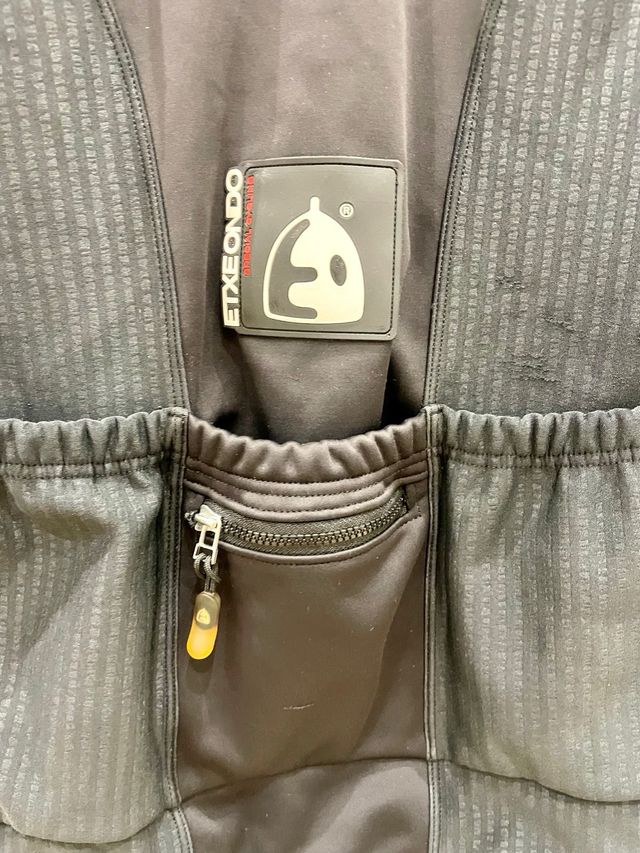 Chaqueta Ciclismo Etxeondo Negra Talla S