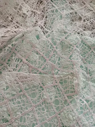 Vestido de madrina verde y rosa