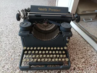 Máquina de escribir Smith Premier Vintage