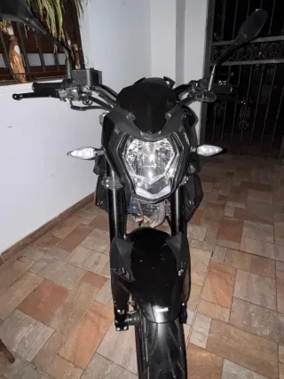 Benelli BN 125 Negra