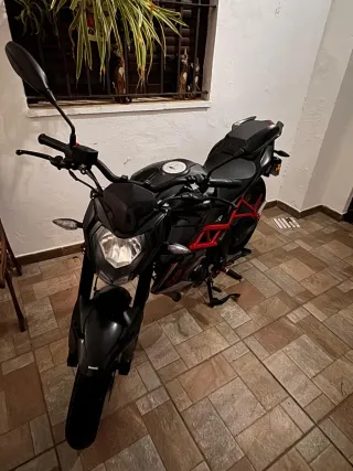 Benelli BN 125 Negra