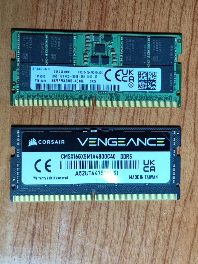 2x 16GB DDR5 SODIMM 4800MHz Samsung/Corsair