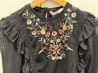 Vestido Zara bordado M