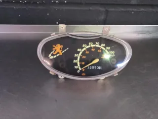 Velocímetro Peugeot Vivacity