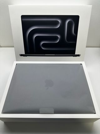 MacBook Pro M3 Max 1TB 128GB RAM