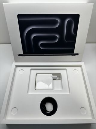 MacBook Pro M3 Max 1TB 128GB RAM