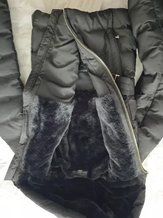 Chaqueta Zara acolchada con cinturón Talla S