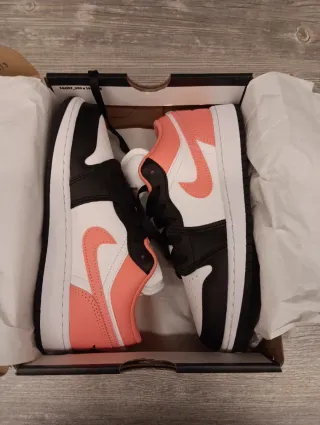 Nike Air Jordan 1 Low GS Black Pink 36