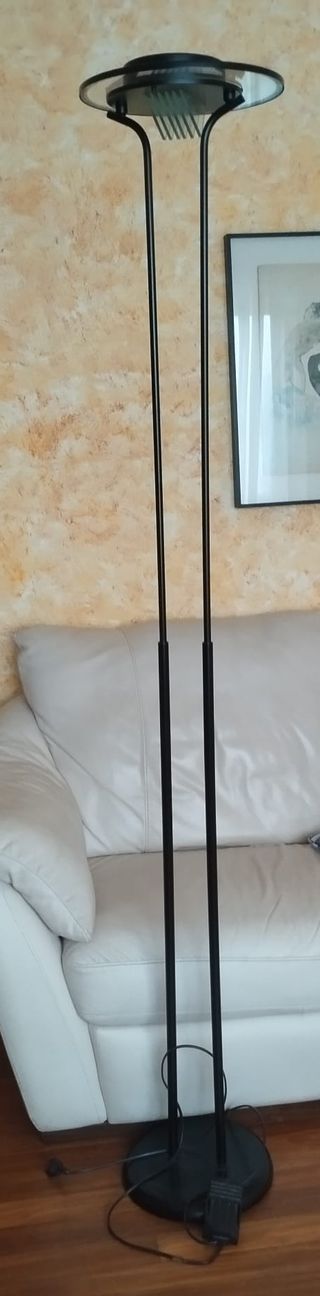 2 Lámparas de pie con regulador