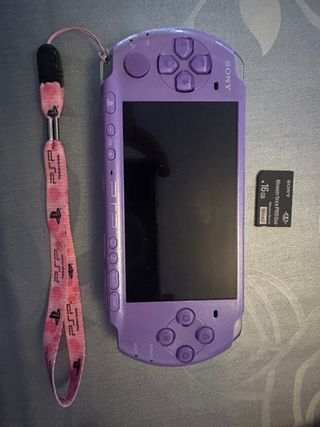PSP 3004 Hannah Montana + estuche y Gen