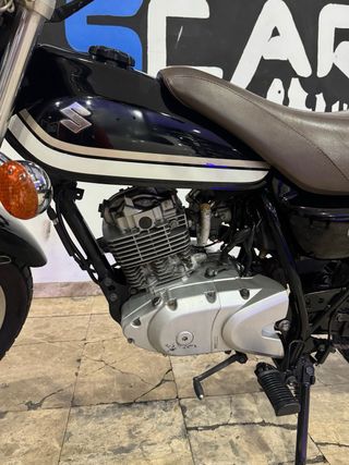 SUZUKI RV125 VAN VAN ETIQUETA C