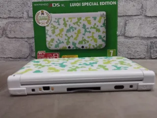 Nintendo 3DS XL Luigi Special Edition