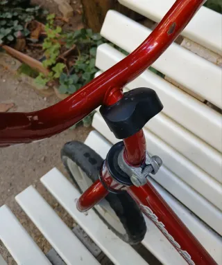 Bici sin pedales Chicco Red Bullet + Casco