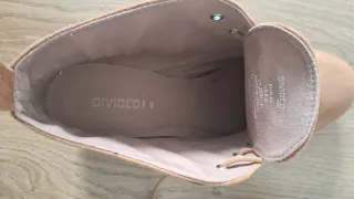 Botines de serraje con tacón ancho