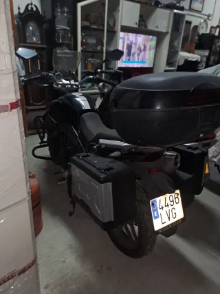 Motrón  X Nor 125 Adventure con maletas