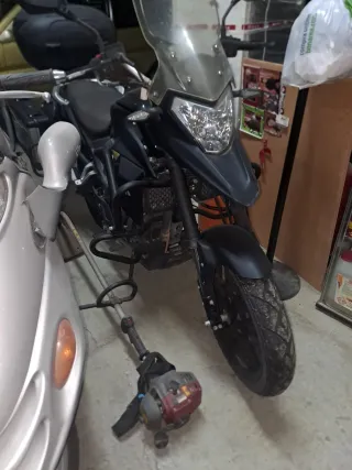 Motrón  X Nor 125 Adventure con maletas