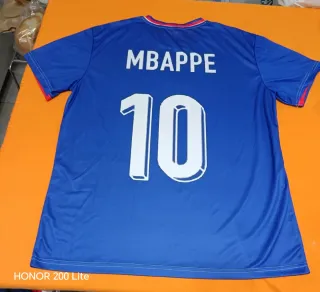 Camisetas deportiva tallas y precios variados.