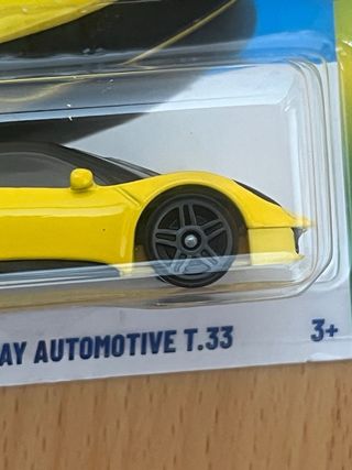 Hot Wheels Gordon Murray Automotive T.33 giallo