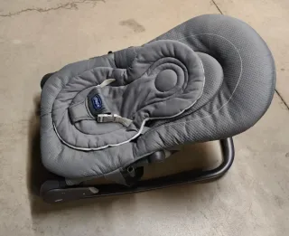 Hamaca Chicco para bebé gris