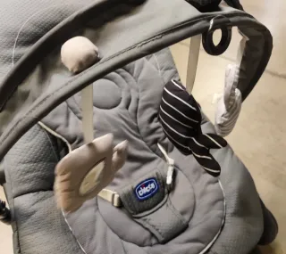 Hamaca Chicco para bebé gris