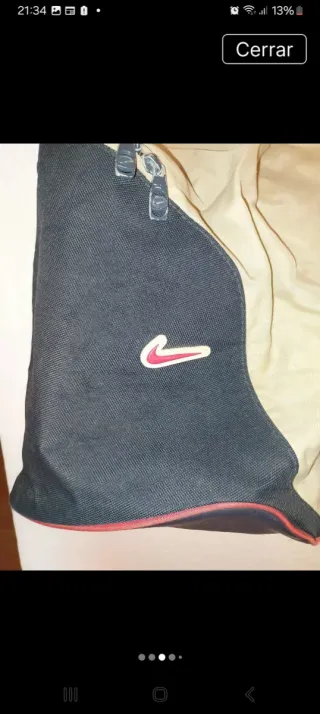 Mochila Nike pequeña beige y negra