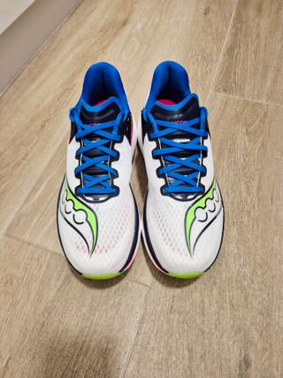 Zapatillas correr Saucony Azura