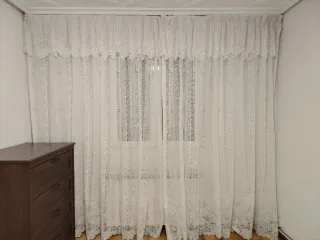 Cortinas de encaje blancas