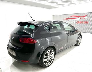 SEAT Leon Cupra R310 2011