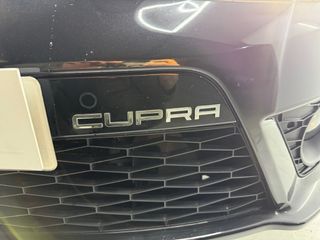 SEAT Leon Cupra R310 2011