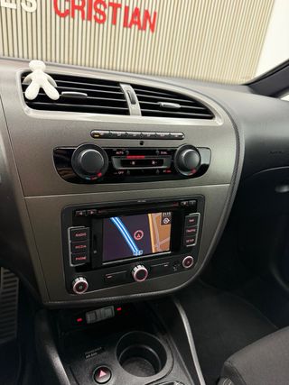 SEAT Leon Cupra R310 2011