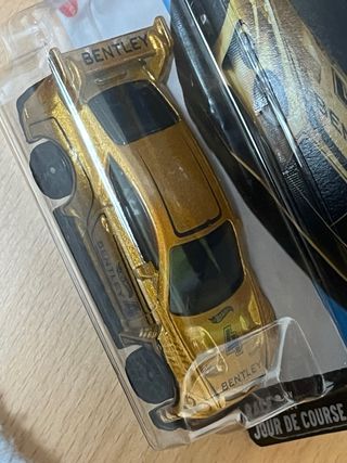 Hot Wheels 2018 Bentley Continental GT3